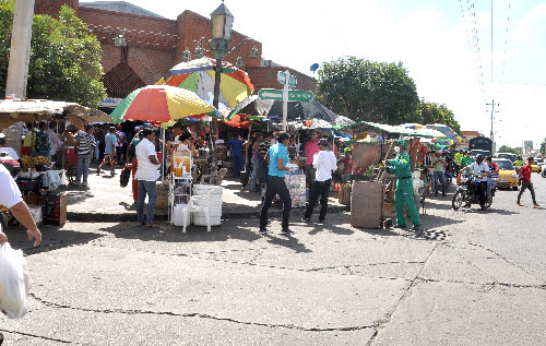 La cuantía de las sanciones a invasores de espacio público en Valledupar, han sido incrementadas y la Policía del Cesar afirmó que habrá acompañamiento.