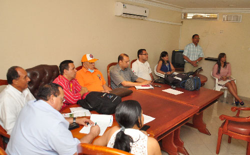 El líder de la Oficina de Gestión de Riesgo de Valledupar, Juan Lara, presidió el acto de aprobación del Plan. 