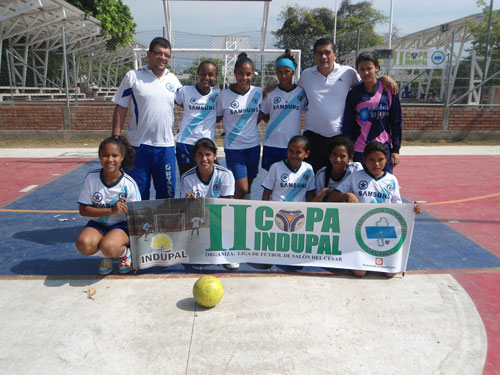 El equipo Estrella Azul en la rama infantil femenino es el favorito para llevarse el título de la categoría. 