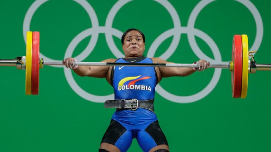 Mercedes Pérez, ganó bronce en envión del Mundial de Pesas ...