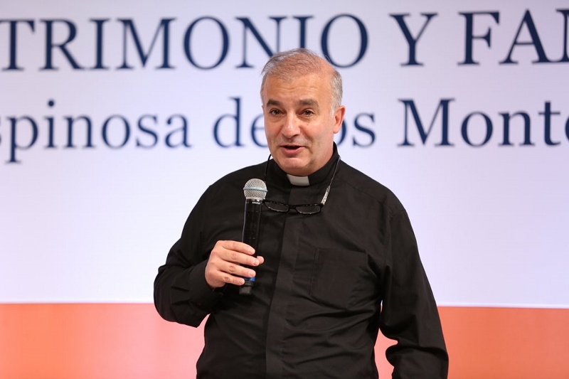 Sacerdote mexicano brindará charla para las familias vallenatas