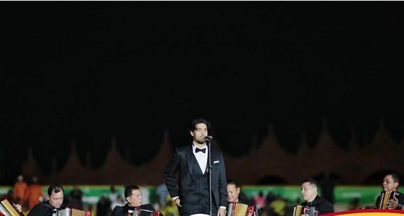 Beto Villa cantó el himno de Colombia en la inauguración de los Juegos Nacionales 2019.

FOTO/ INSTAGRAM BETO VILLA.
