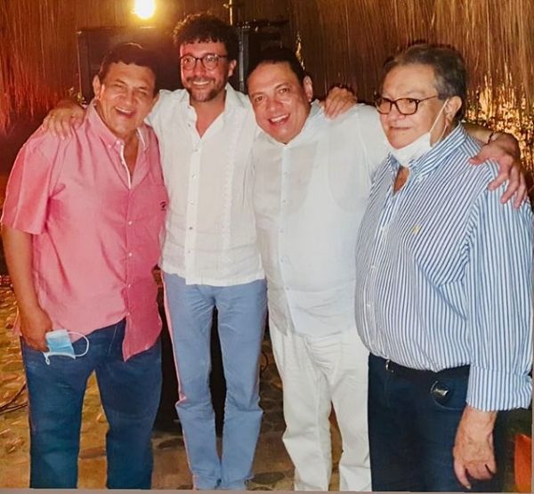 Andrés Cepeda junto a Poncho Zuleta, ‘Cocha’ Molina y Darío Pavajeau.  
FOTO: INSTAGRAM.