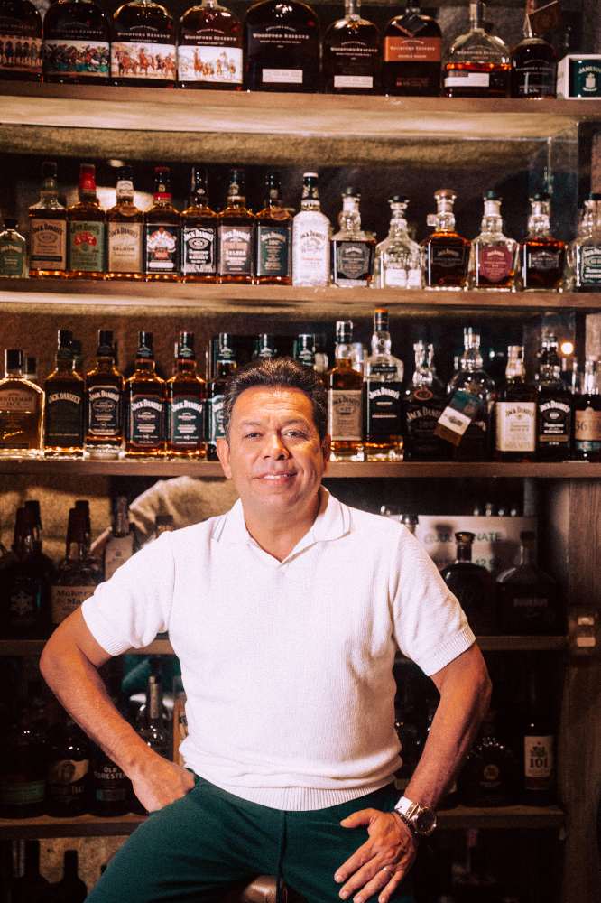 Julio Oñate Díaz, catador de whisky.   FOTO: CORTESÍA.
