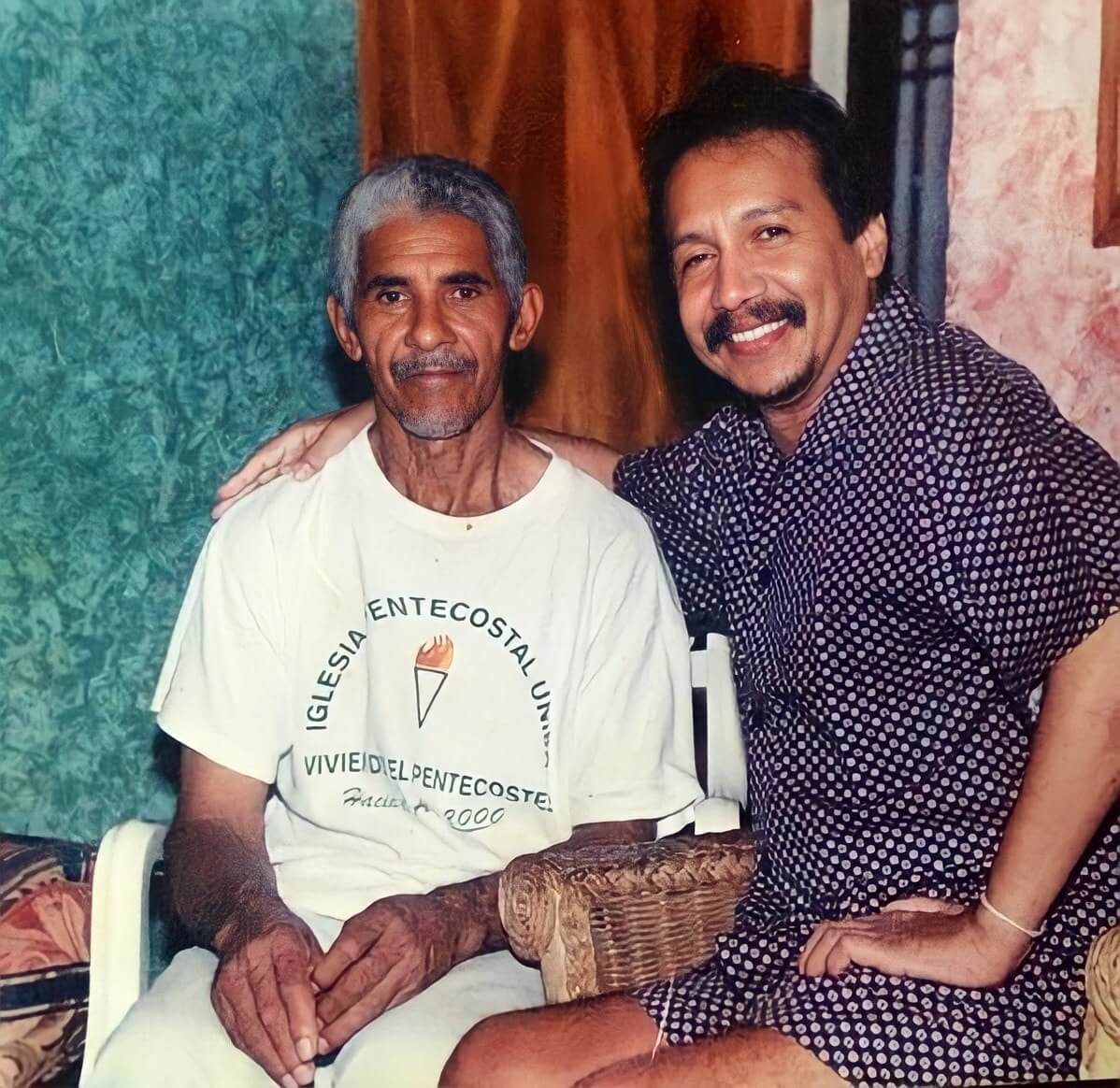Diomedes Díaz y su tío Víctor Maestre.   
FOTO: CORTESÍA. 
