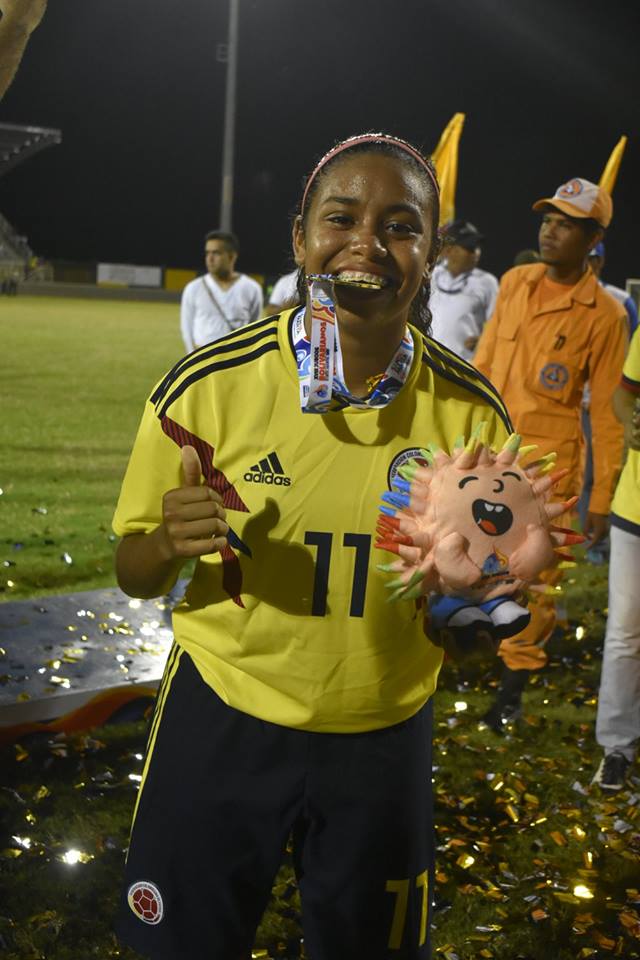  Maireth Pérez se colgó la medalla de oro en los pasados Juegos Bolivarianos realizados en Santa Marta. Tuvo un exitoso paso por las selecciones juveniles de Colombia. /FOTO: CORTESÍA. 
