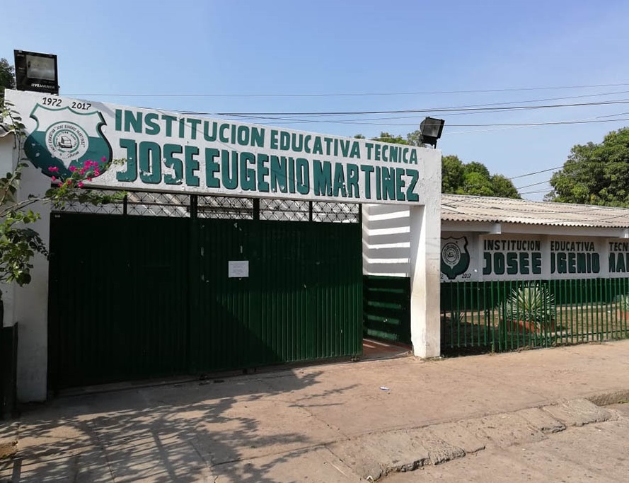 El colegio José Eugenio está al sur de la ciudad. 
