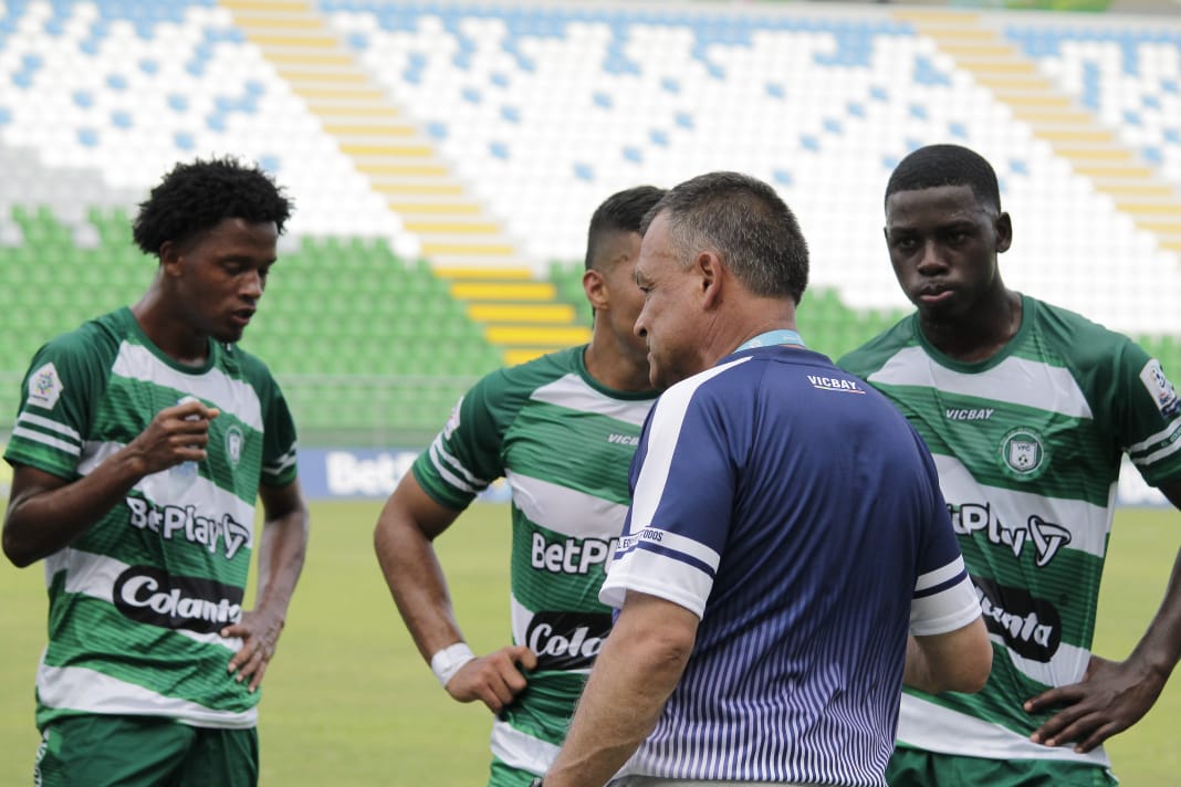 EN RUEDA DE PRENSA, José Gómez se mostró “tranquilo” tras el empate 1-1 ante Tigres en Valledupar. / FOTO: CORTESÍA VALLEDUPAR FC. 
