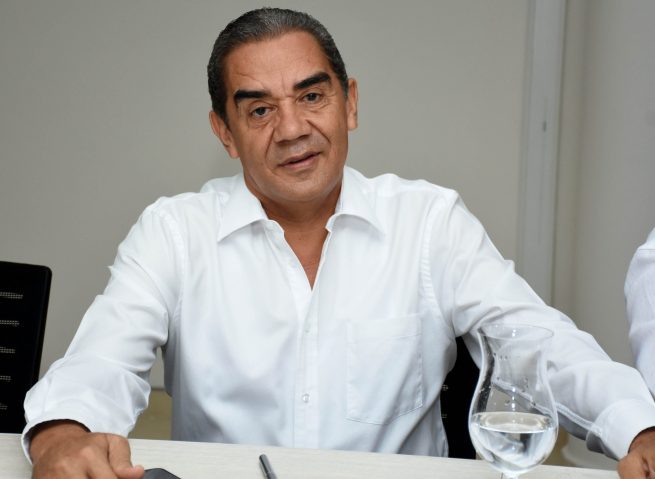 Arturo Calderón. 
