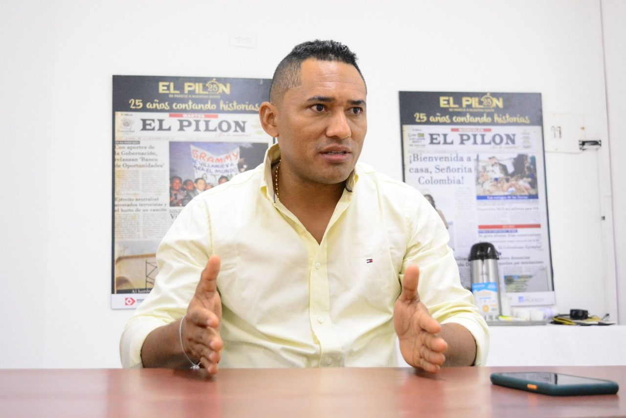 Edulfo Villar, alcalde del municipio de Bosconia, explicó que alrededor de 100/150 buses llegan diariamente al municipio.                                                     /FOTO:JOAQUÍN RAMÍREZ. 
