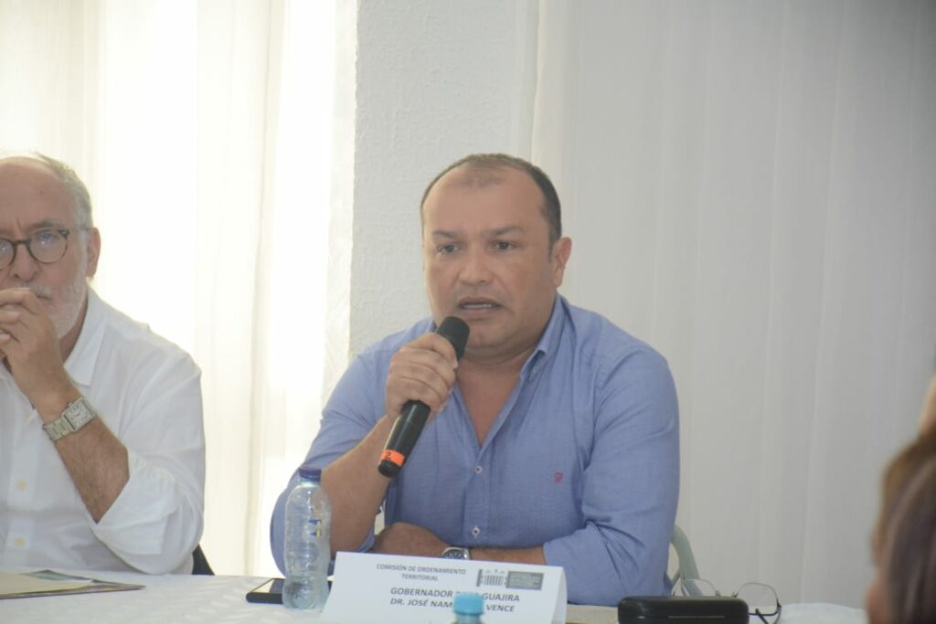 El gobernador encargado, José Jaime Vega, se “avergonzó” de la muerte de niños y niñas por desnutrición.  /FOTO: CORTESÍA.