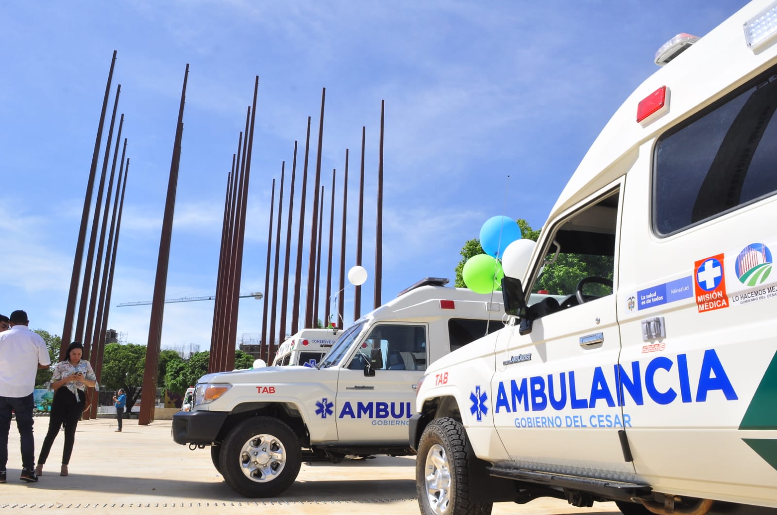 Acto de entrega de las ambulancias en Valledupar.  FOTO: JOAQUÍN RAMÍREZ. 
