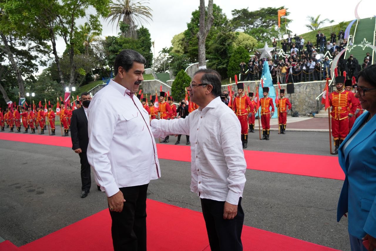 El encuentro entre los dos presidentes se dio este martes en Venezuela.                                                                                            /FOTO:@Infopresidencia. 
