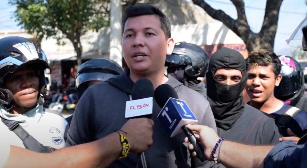 Miguel Lozano, líder del gremio de los mototaxistas dice que están a favor de este tipo de actividades. FOTO: FABIÁN PINILLOS.