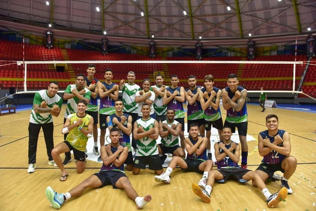 PIE DE FOTO
Esta es la selección Cesar de voleibol que se clasificó a los Nacionales del Eje Cafetero./ FOTO: Cortesía.
