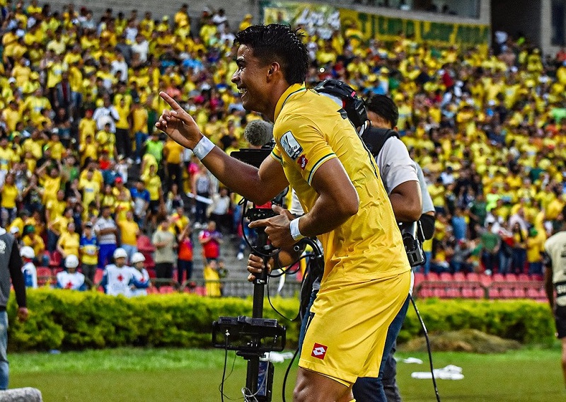 Misael Martínez celebró frente a Águilas su tercer gol con Bucaramanga. Foto: Dimayor.