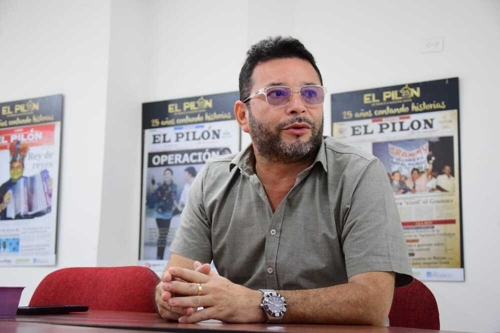Ricardo Reyes sostiene que las ventas ambulantes y estacionarias deben tener orden.   /FOTO: JOAQUÍN RAMÍREZ. 